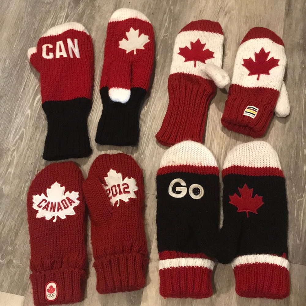 Canada Mittens